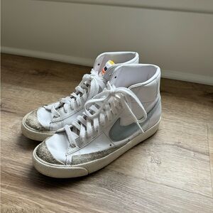 White/light blue Nike blazers